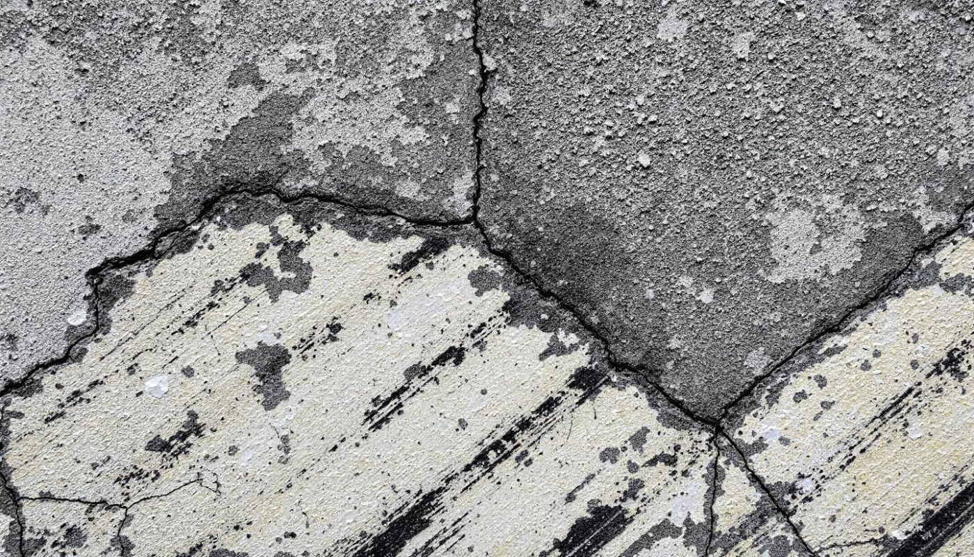 Comment identifier les signes de dégradation sur votre façade ?